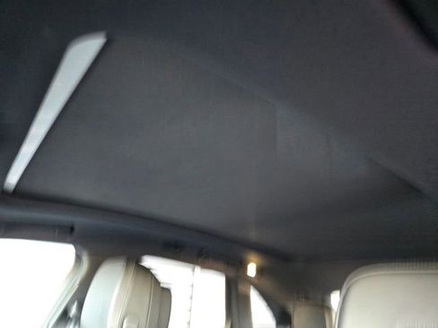 Used 2025 Porsche Macan image 21