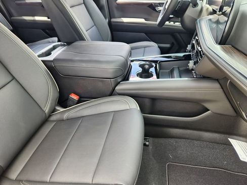 New 2026 Chevrolet Suburban Premier w/ Sun And Tow Package RWD image 10