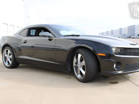Used 2012 Chevrolet Camaro SS w/ Orange Stripe Package image 22