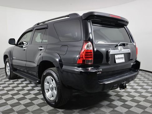 Used 2007 Toyota 4Runner SR5 image 4