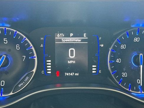 Used 2019 Chrysler Pacifica Touring Plus w/ Tire & Wheel Group image 13