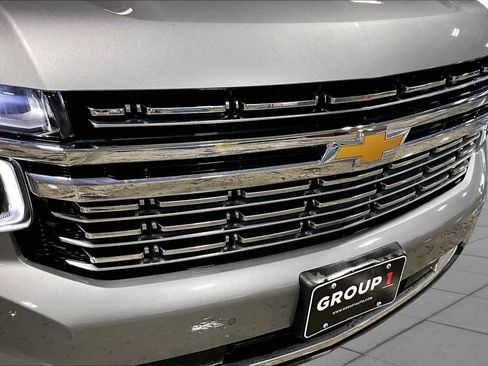 Used 2023 Chevrolet Tahoe Premier AWD/4WD image 28