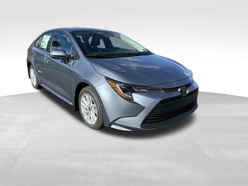 New 2026 Toyota Corolla LE image 1