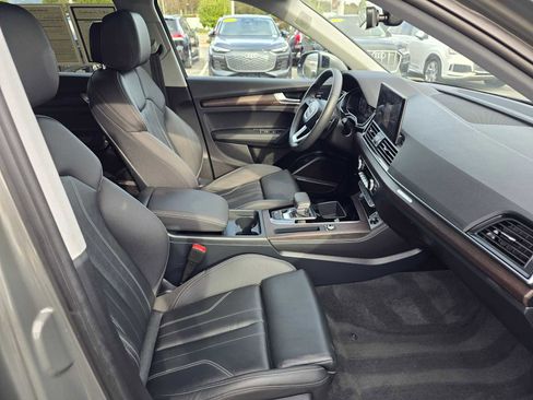 Certified 2025 Audi Q5 2.0T Premium Plus w/ Premium Plus Package image 11