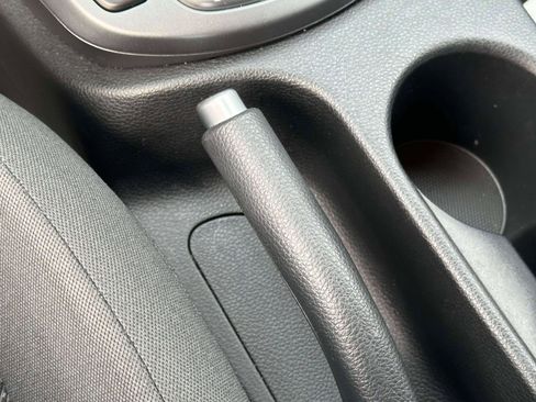 Used 2022 Kia Seltos LX image 29