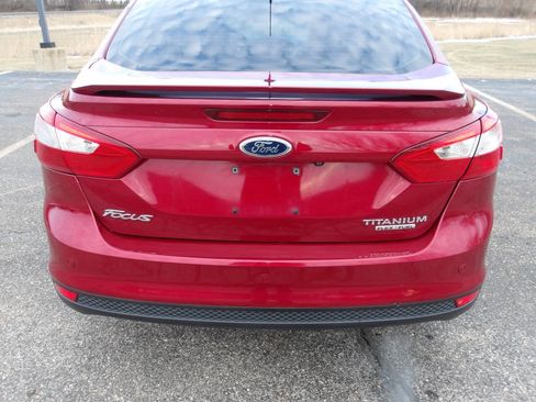Used 2014 Ford Focus Titanium image 40