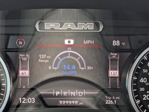 Used 2022 RAM 1500 Big Horn AWD/4WD image 10