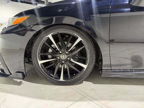 Used 2020 Toyota Camry SE w/ Convenience Package image 7