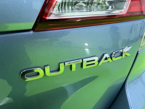 Used 2011 Subaru Outback 2.5i AWD/4WD image 13