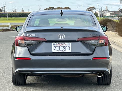 Used 2025 Honda Civic Sport image 5
