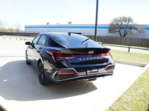 New 2026 Hyundai Elantra Sport image 7