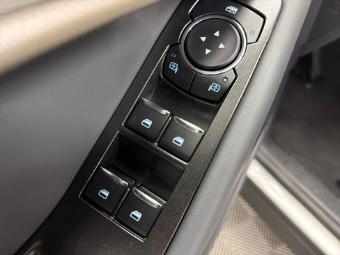 New 2026 Ford Explorer Active image 17