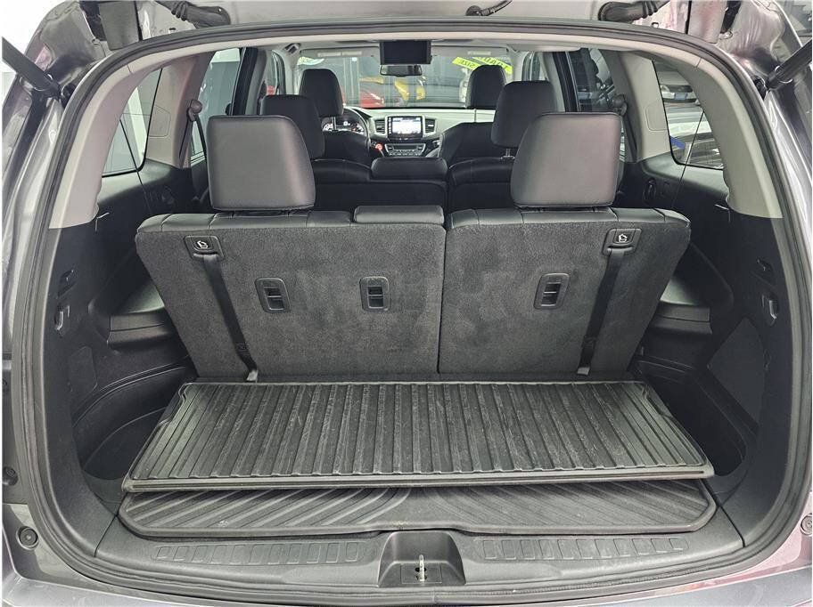 Used 2017 Honda Pilot Touring image 14