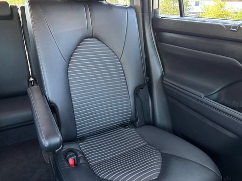 Used 2025 Toyota Highlander XSE AWD/4WD image 41