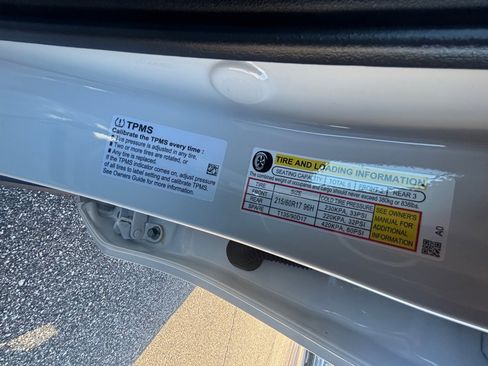 Used 2026 Honda HR-V LX image 35