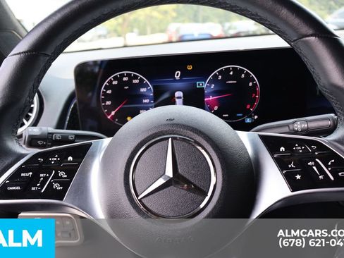 Used 2024 Mercedes-Benz GLB 250 image 34