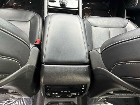 Used 2021 Jeep Grand Cherokee L Limited image 22