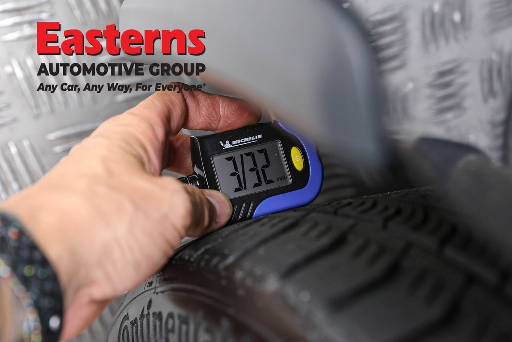 Used 2024 Honda Civic EX-L image 28