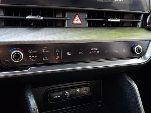 Certified 2023 Kia Sportage X-Line w/ X-Line Premium Package image 17