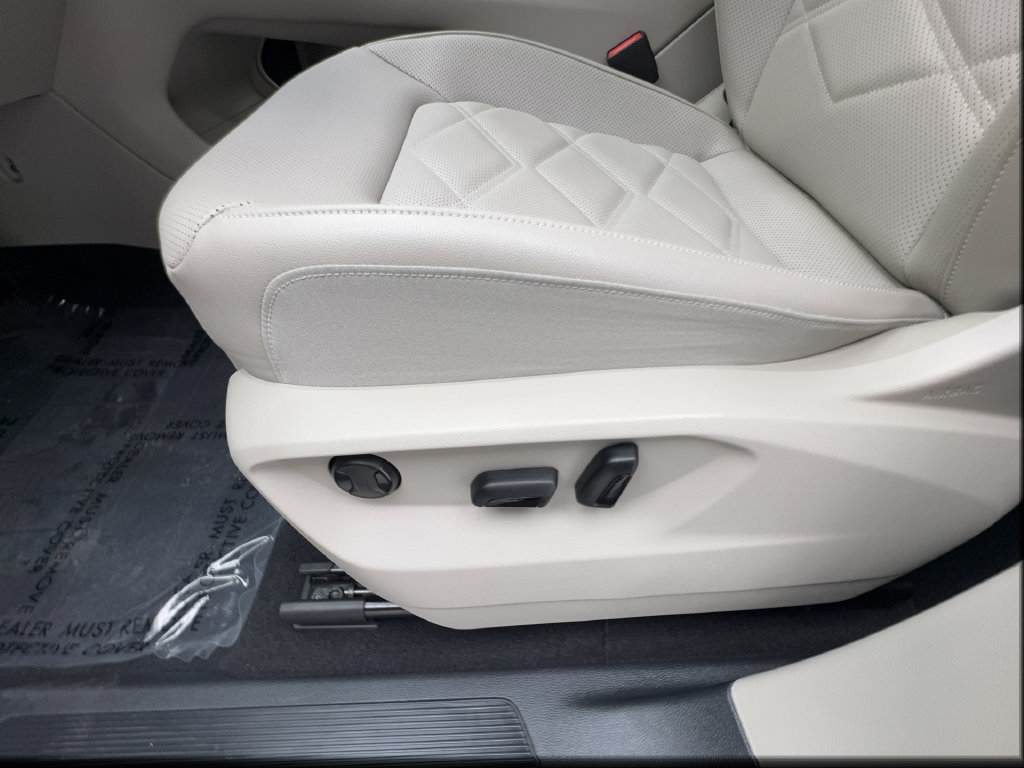 Used 2026 Volkswagen Atlas SE FWD image 23