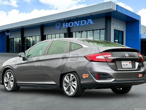 Certified 2019 Honda Clarity Touring image 10