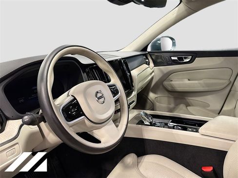Used 2022 Volvo XC60 B6 Inscription w/ Advanced Package image 9