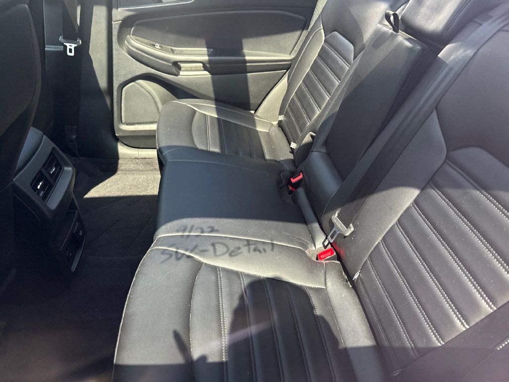 Used 2024 Ford Edge SEL w/ Convenience Package AWD/4WD image 8