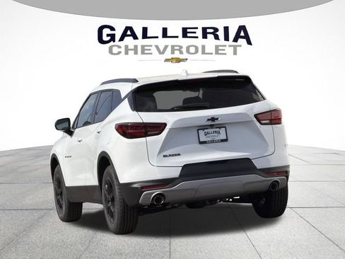 New 2026 Chevrolet Blazer LT w/ Convenience Package FWD image 5