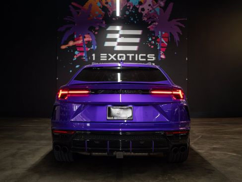 Used 2021 Lamborghini Urus AWD/4WD image 5