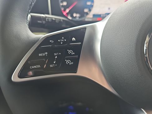 New 2026 Mercedes-Benz GLC 300 4MATIC image 18