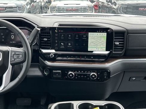 New 2026 GMC Sierra 1500 SLE image 24
