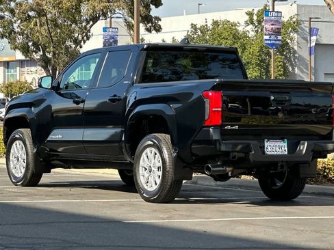 Used 2026 Toyota Tacoma SR5 AWD/4WD image 7