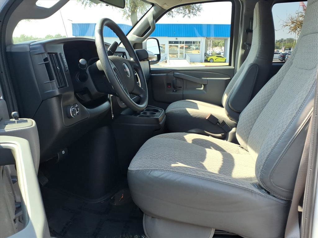 Used 2025 GMC Savana 3500 LT w/ LT Preferred Equipment Group RWD image 20