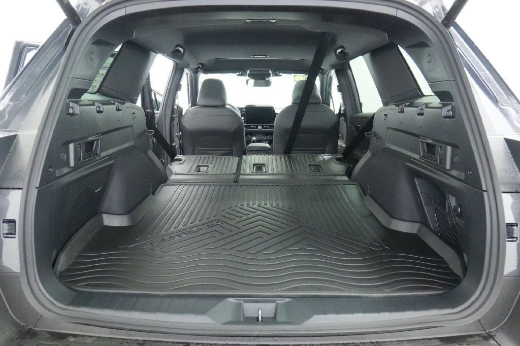 Used 2026 Subaru Outback Limited AWD/4WD image 29