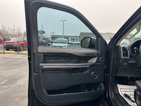 Used 2021 Ford Expedition Max Platinum image 25