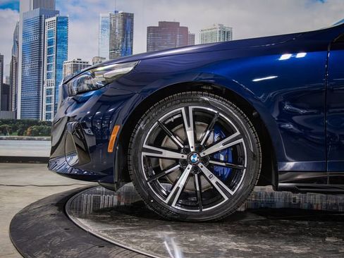New 2026 BMW 540i xDrive w/ M Sport Package AWD/4WD image 7
