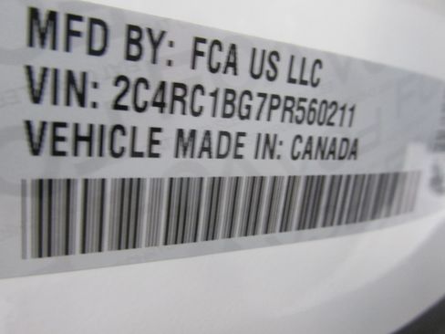 Used 2023 Chrysler Pacifica Touring-L FWD image 44