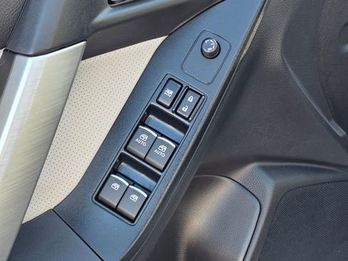 Used 2017 Subaru Forester 2.5i Limited w/ Popular Package #2 image 21