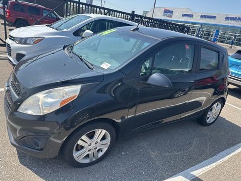 Used 2014 Chevrolet Spark LT FWD image 6