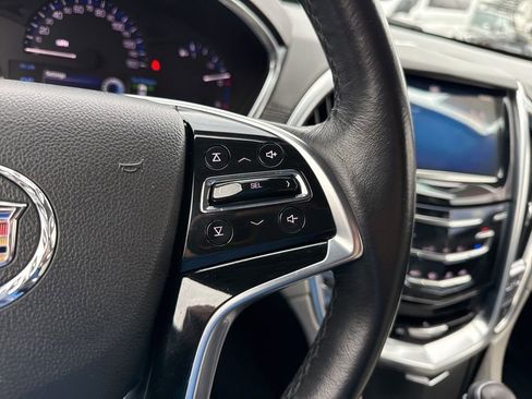 Used 2014 Cadillac SRX FWD image 16