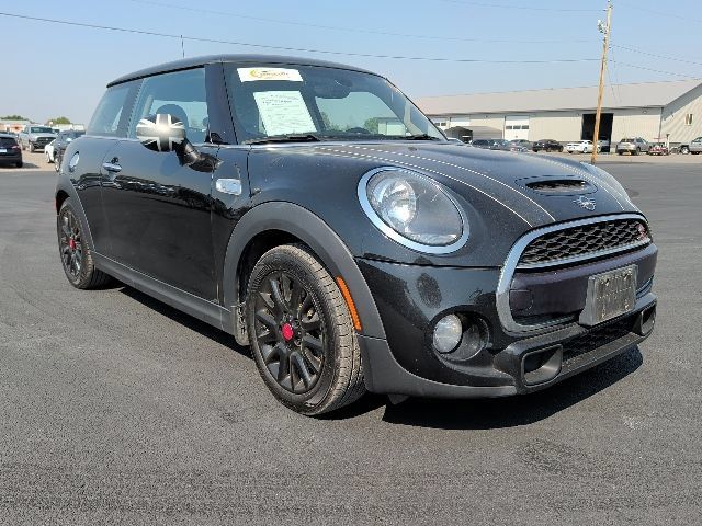 Used 2019 MINI Cooper S FWD image 1