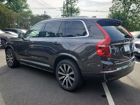 Certified 2023 Volvo XC90 B5 Plus w/ Protection Package AWD/4WD image 4