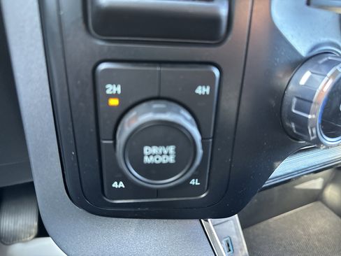 Certified 2023 Ford F150 Lariat image 19