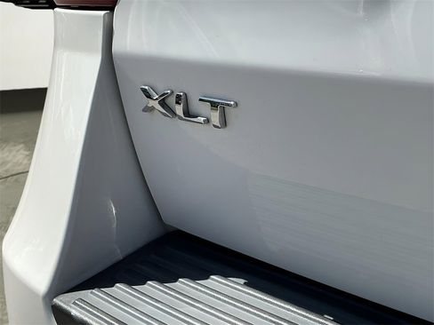 Used 2020 Ford Expedition XLT image 21