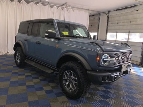 Certified 2025 Ford Bronco Badlands image 5