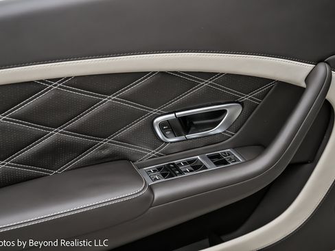 Used 2015 Bentley Continental GT Speed image 25