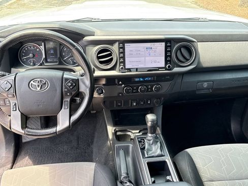 Used 2023 Toyota Tacoma TRD Sport RWD image 5