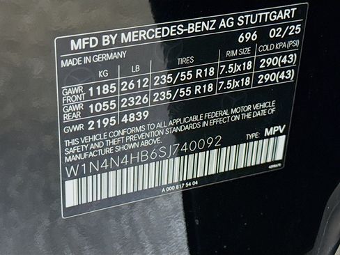 Used 2025 Mercedes-Benz GLA 250 4MATIC image 40