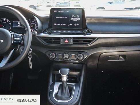 Used 2023 Kia Forte LXS w/ LXS Technology Package FWD image 16
