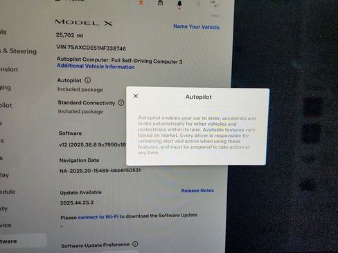 Used 2022 Tesla Model X image 16